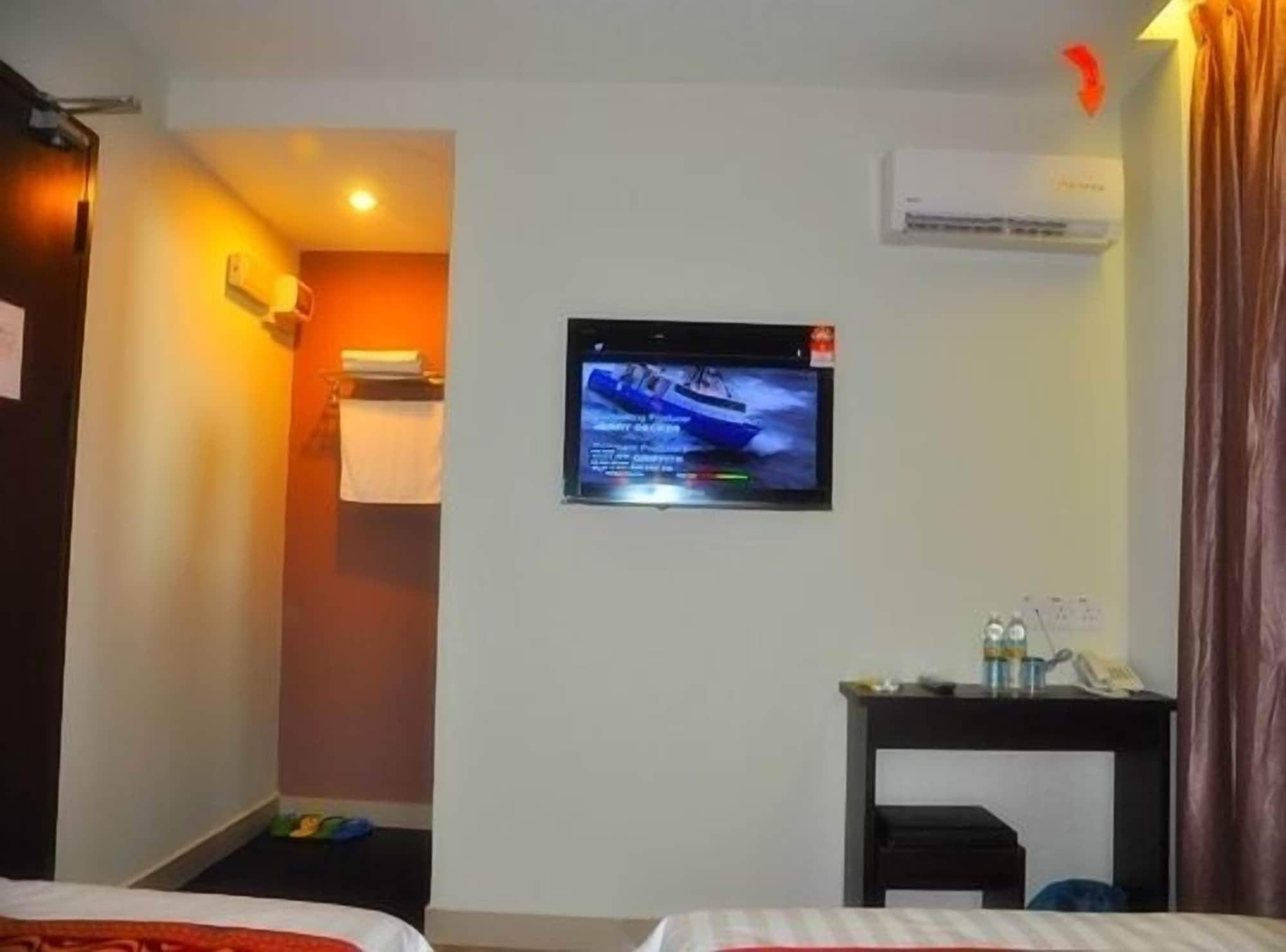 Goldenhill Hotel Kota Kinabalu Bagian luar foto