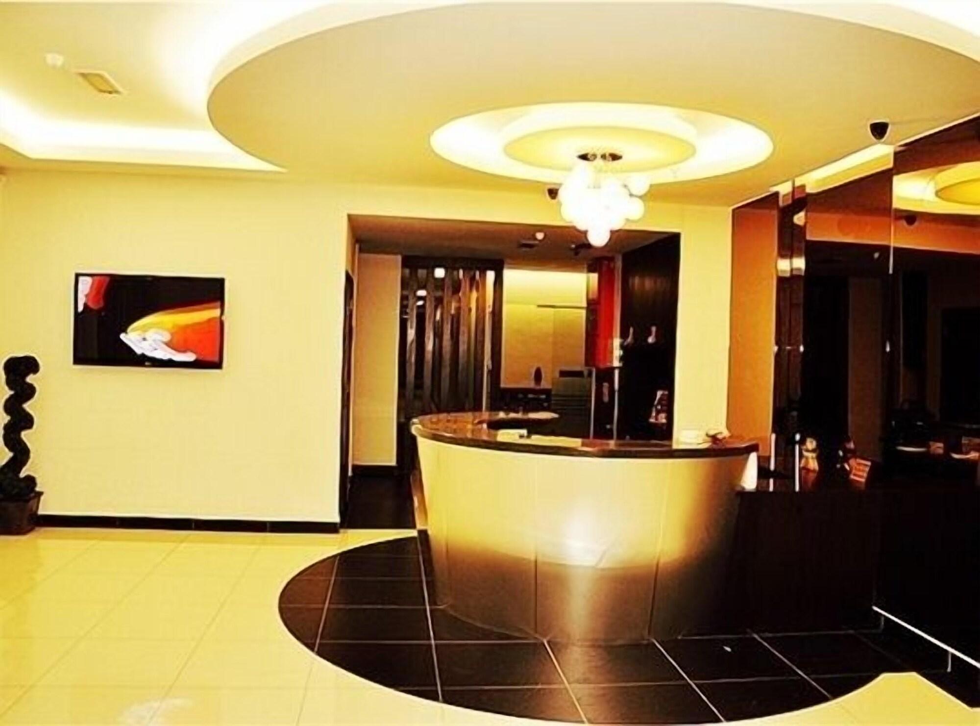 Goldenhill Hotel Kota Kinabalu Bagian luar foto