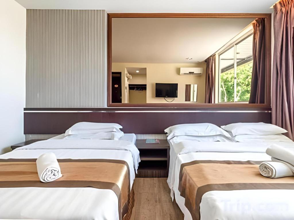 Goldenhill Hotel Kota Kinabalu Bagian luar foto