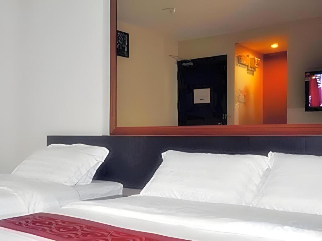 Goldenhill Hotel Kota Kinabalu Bagian luar foto