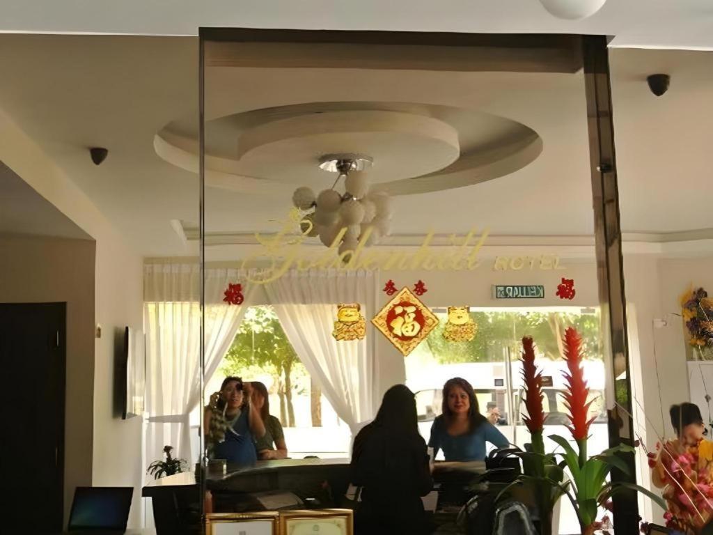 Goldenhill Hotel Kota Kinabalu Bagian luar foto
