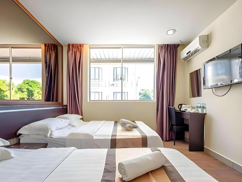 Goldenhill Hotel Kota Kinabalu Bagian luar foto