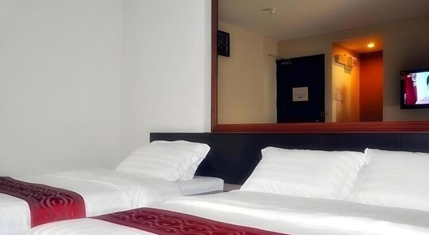 Goldenhill Hotel Kota Kinabalu Bagian luar foto