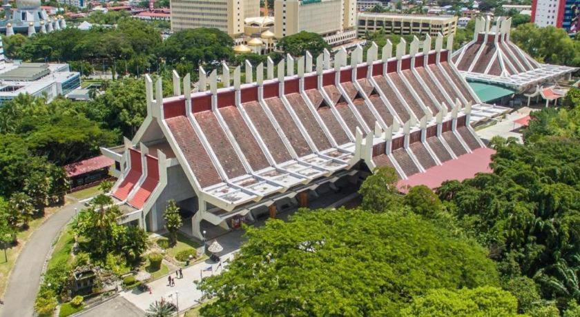 Goldenhill Hotel Kota Kinabalu Bagian luar foto